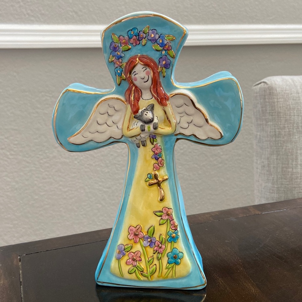 Decorative angel / cross vase